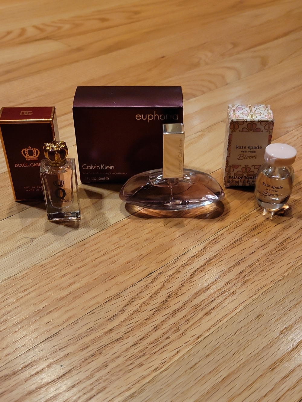 Calvin Klein Euphoria - Deep Plum Bottle